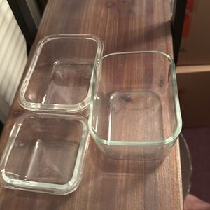 3 small  glass baking dishes.